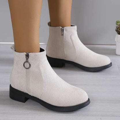 Lässige und stützende orthopädische Stiefel