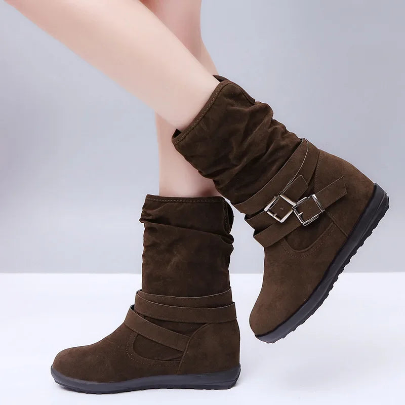 Stützende und trendige orthopädische Stiefel