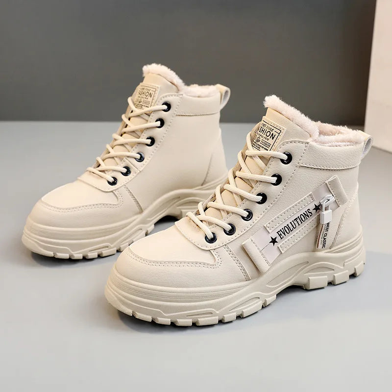Schicke Orthopädische Stiefel mit einzigartigem Design