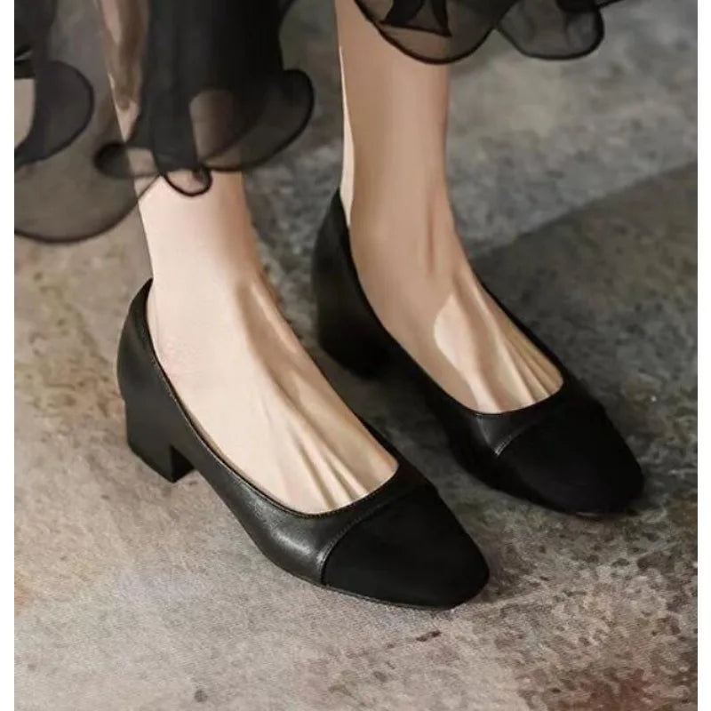 Stützende und stilvolle orthopädische Sandalen