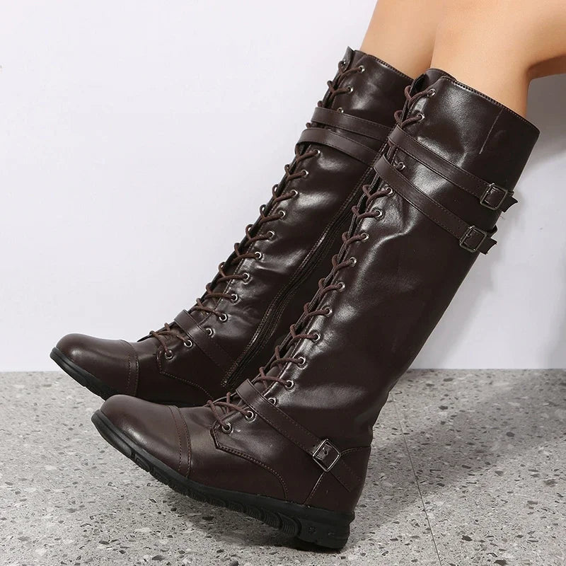 Stützende und stilvolle orthopädische Stiefel