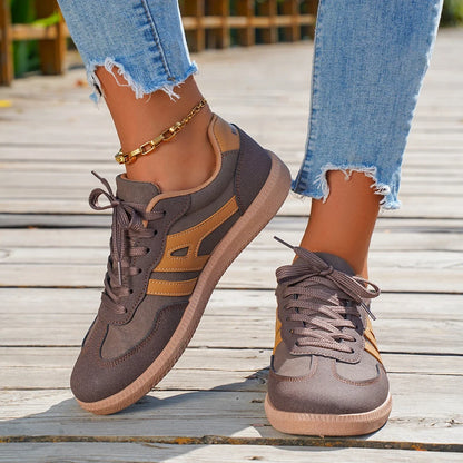 Modische und stützende orthopädische Turnschuhe