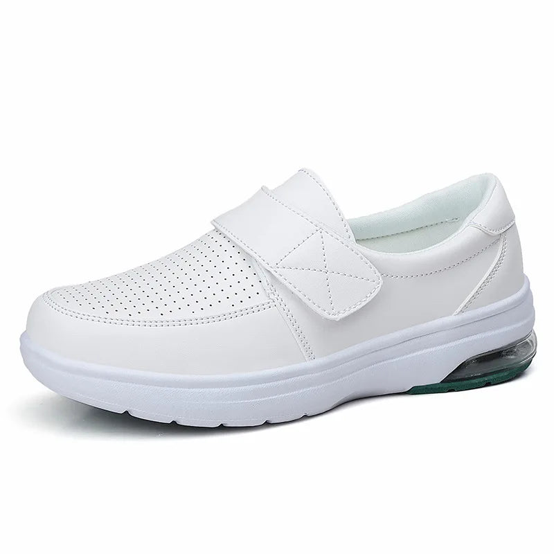 Maßgeschneiderte und bequeme orthopädische Slipper