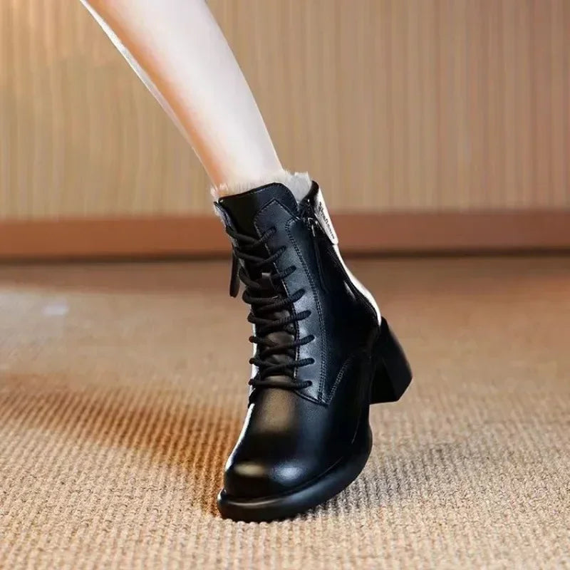 Anmutige Orthopädische Stiefel für modernen Look