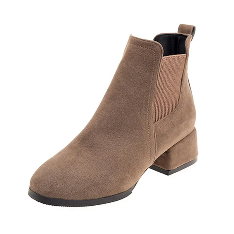 Vielseitige und stützende orthopädische Stiefel