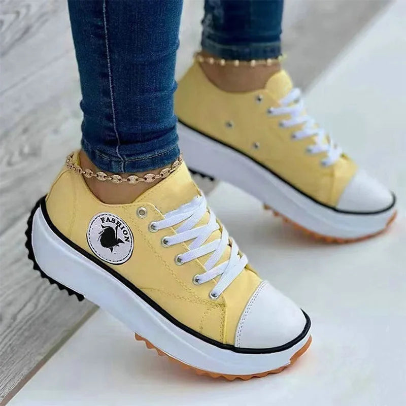 Elegante und stützende orthopädische Turnschuhe