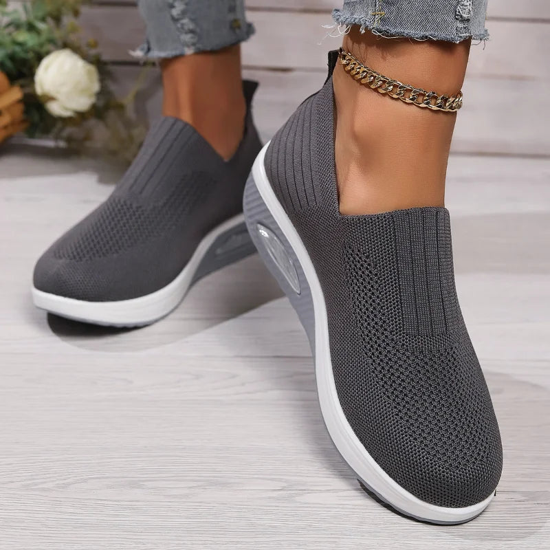 Maßgeschneiderte und bequeme orthopädische Turnschuhe