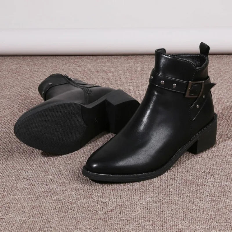 Bequeme Orthopädische Stiefel für den Alltag