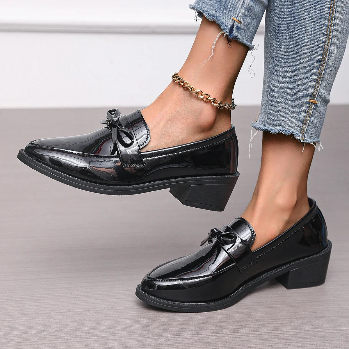 Stützende und stilvolle orthopädische Slipper