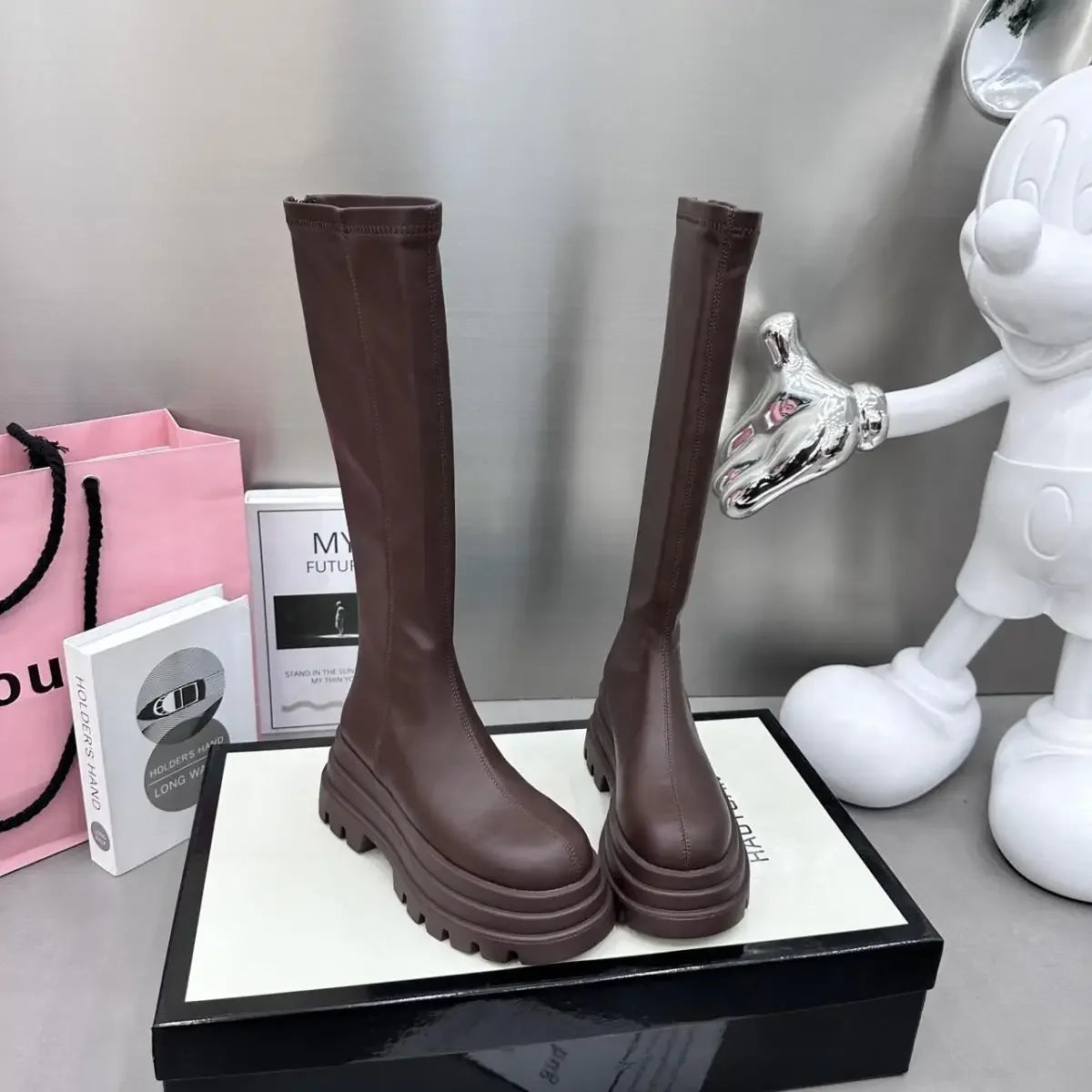 Vielseitige und stützende orthopädische Stiefel