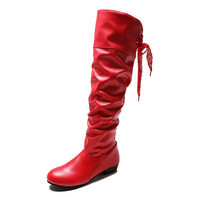Modische und stützende orthopädische Stiefel