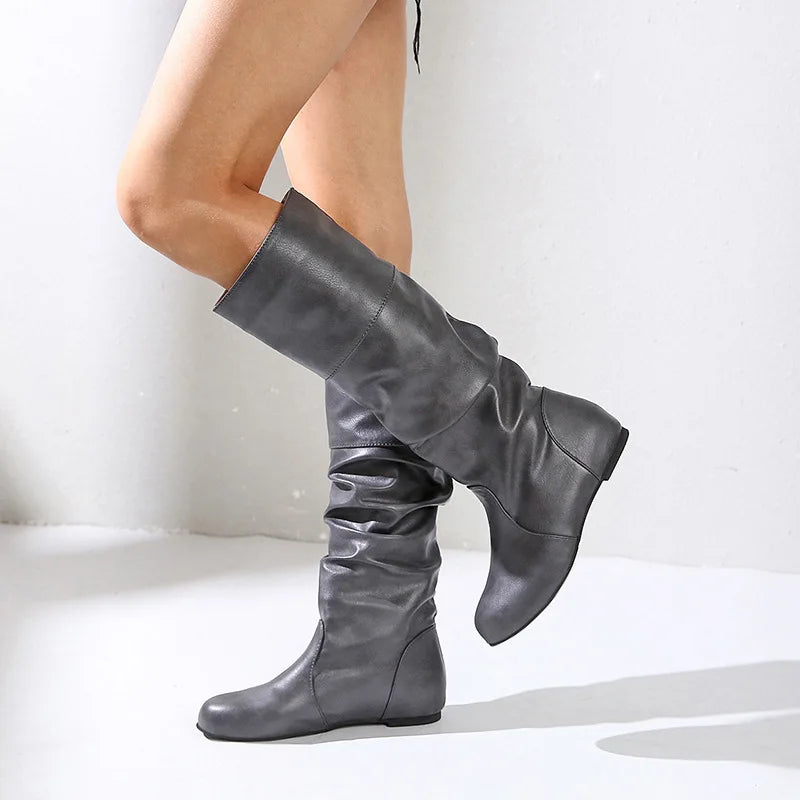 Stützende und trendige orthopädische Stiefel