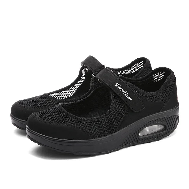 Maßgeschneiderte und bequeme orthopädische Sandalen