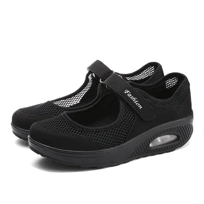 Maßgeschneiderte und bequeme orthopädische Sandalen