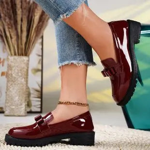 Stützende und trendige orthopädische Slipper