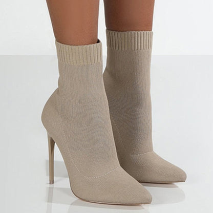 Anmutige Orthopädische Stiefel für modernen Look