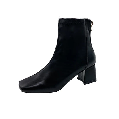Stützende und stilvolle orthopädische Stiefel