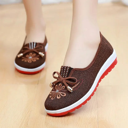 Elegante und stützende orthopädische Slipper