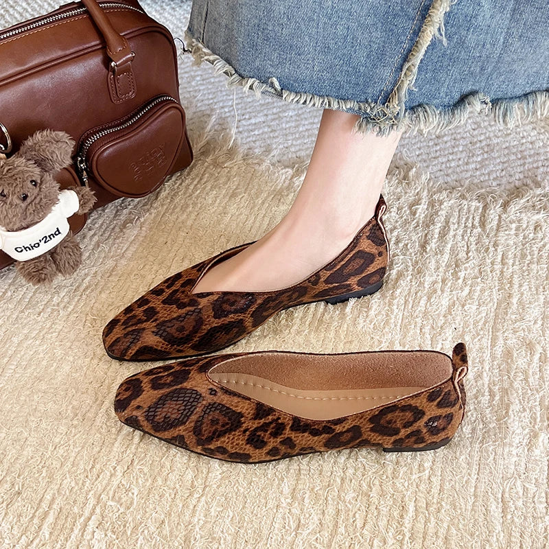Elegante und stützende orthopädische Ballerinas
