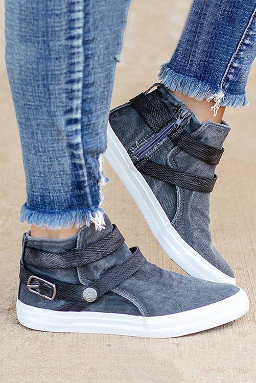 Klassische Orthopädische Stiefel mit zeitlosem Stil