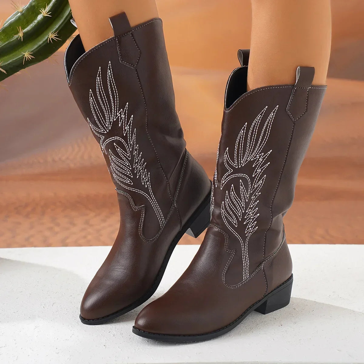 Bequeme und modische orthopädische Stiefel