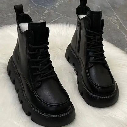 Lässige und stützende orthopädische Stiefel