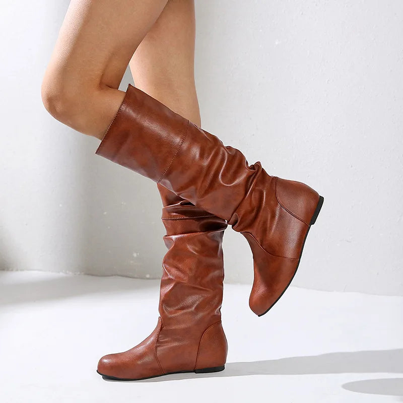 Stützende und trendige orthopädische Stiefel