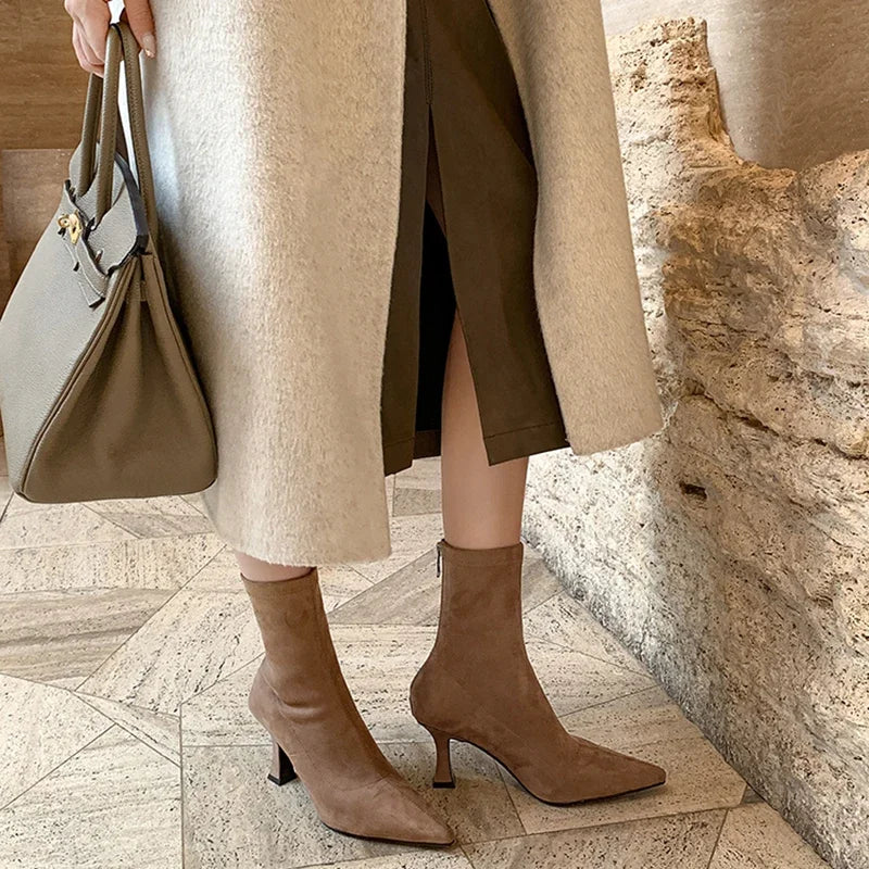 Elegante Orthopädische Stiefel für jeden Schritt