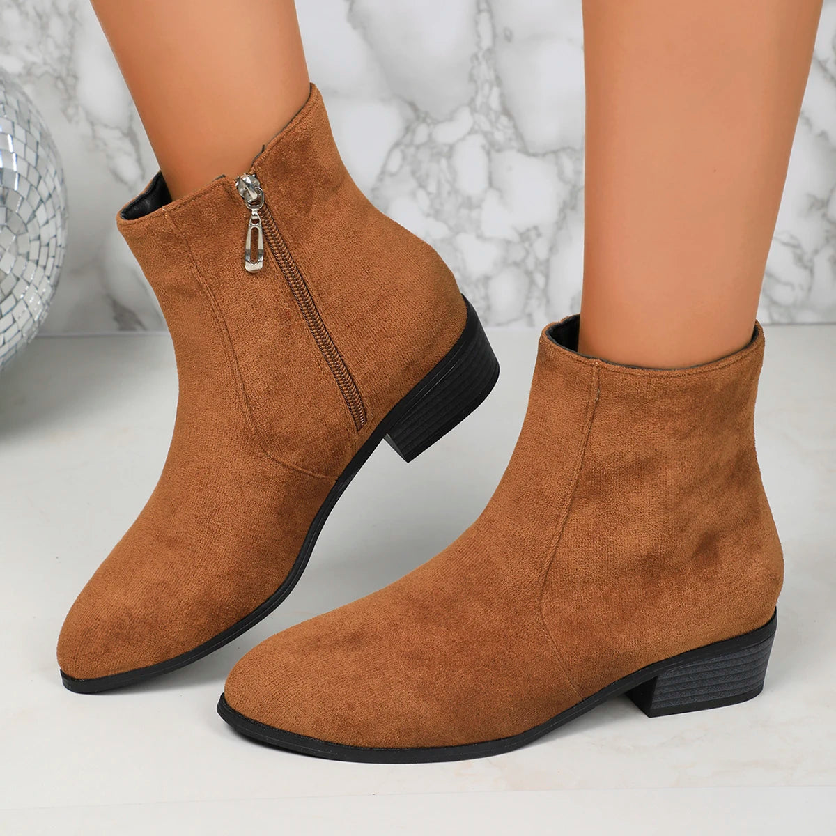 Vielseitige und stützende orthopädische Stiefel