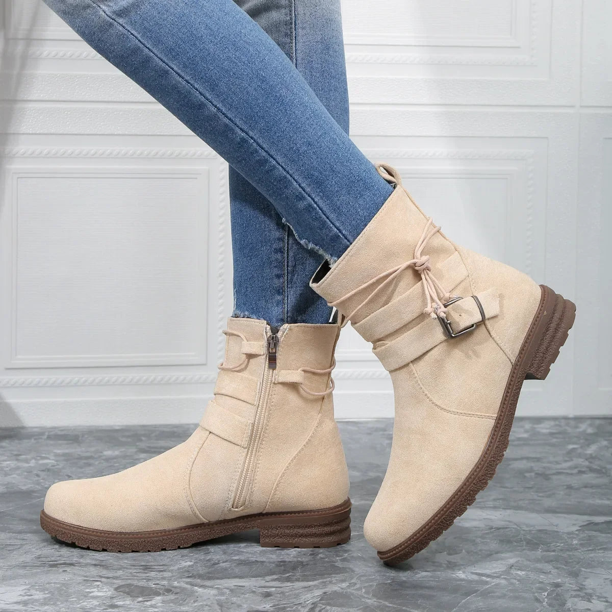 Elegante und stützende orthopädische Absätze