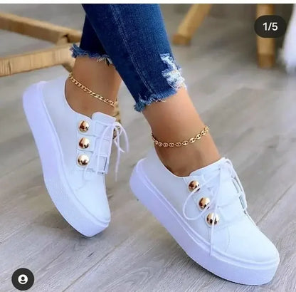 Modische und stützende orthopädische Schuhe