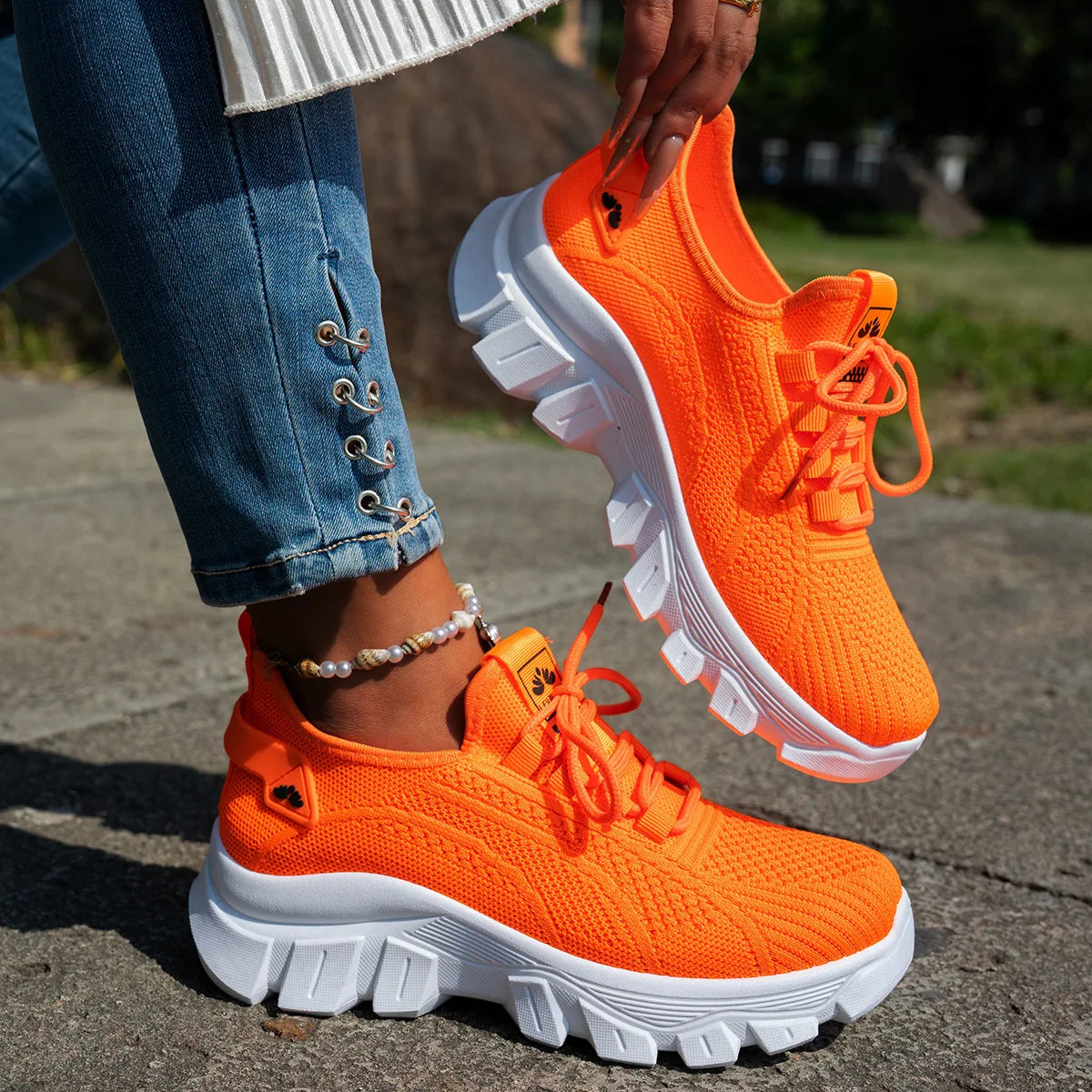 Lässige und stützende orthopädische Schuhe