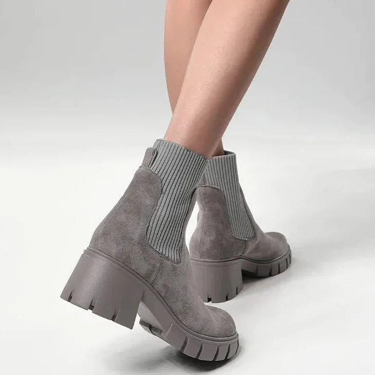 Anmutige Orthopädische Stiefel für modernen Look
