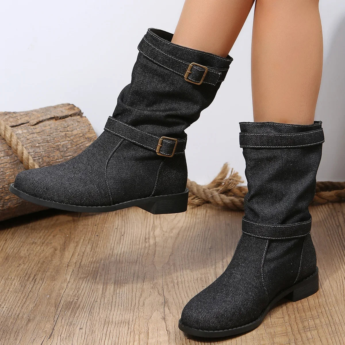Elegante und stützende orthopädische Stiefel