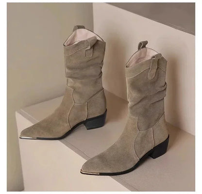 Stützende und stilvolle orthopädische Stiefel