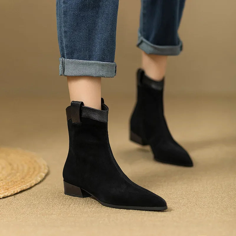 Klassische Orthopädische Stiefel mit zeitlosem Stil