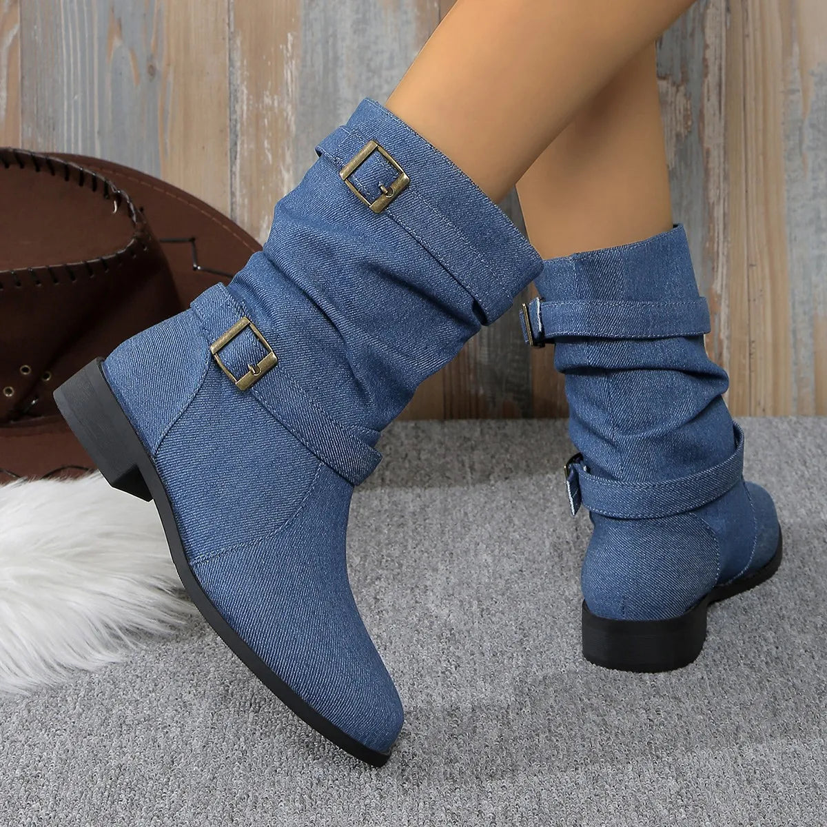 Elegante und stützende orthopädische Stiefel