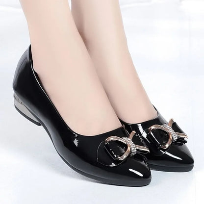 Bequeme und modische orthopädische Schuhe