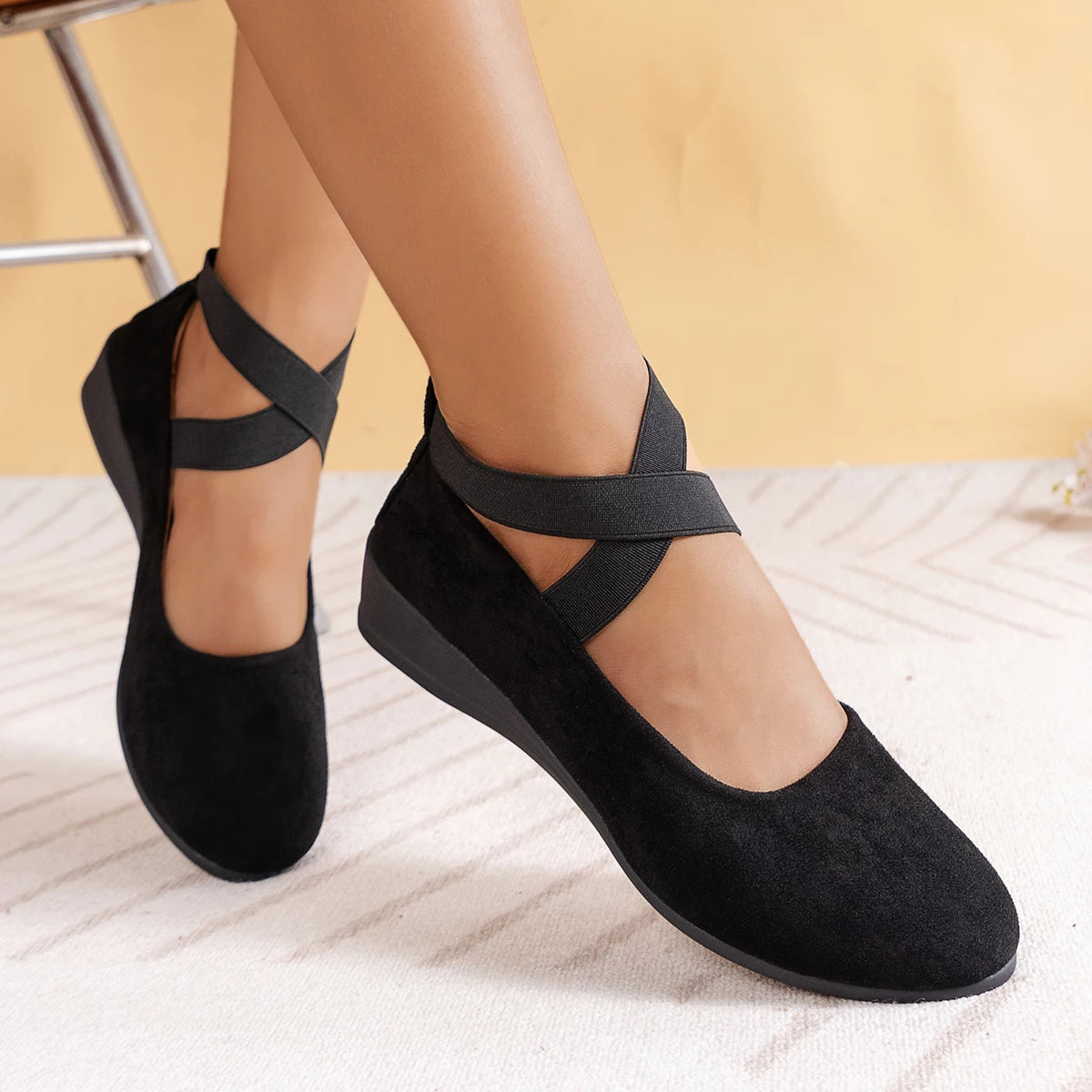 Stützende und trendige orthopädische Schuhe