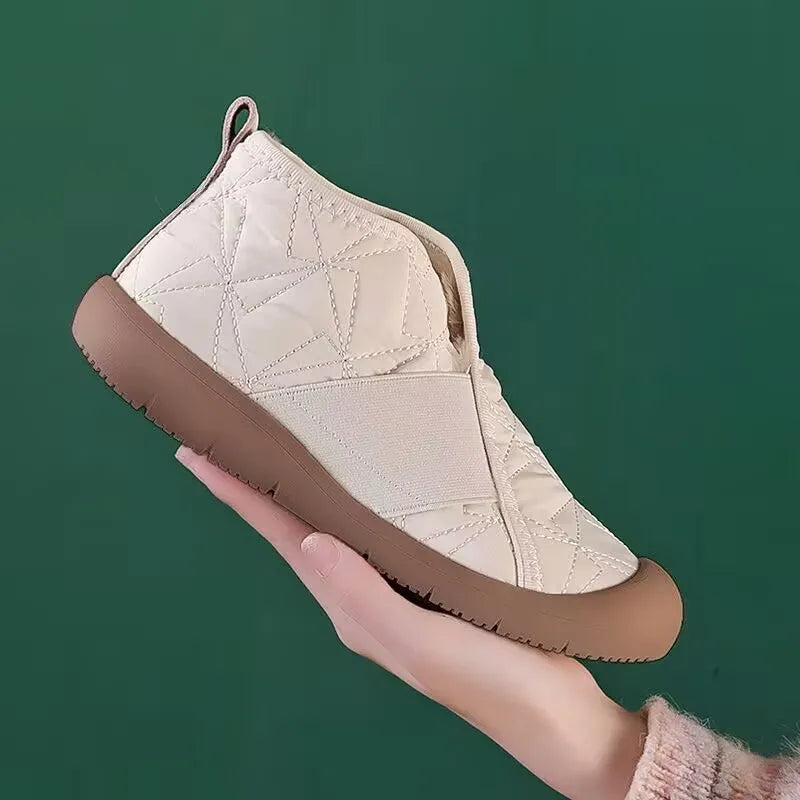Bequeme und modische orthopädische Stiefel