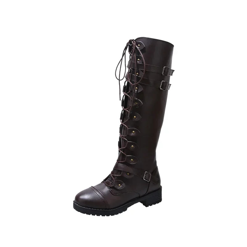 Stützende und stilvolle orthopädische Stiefel