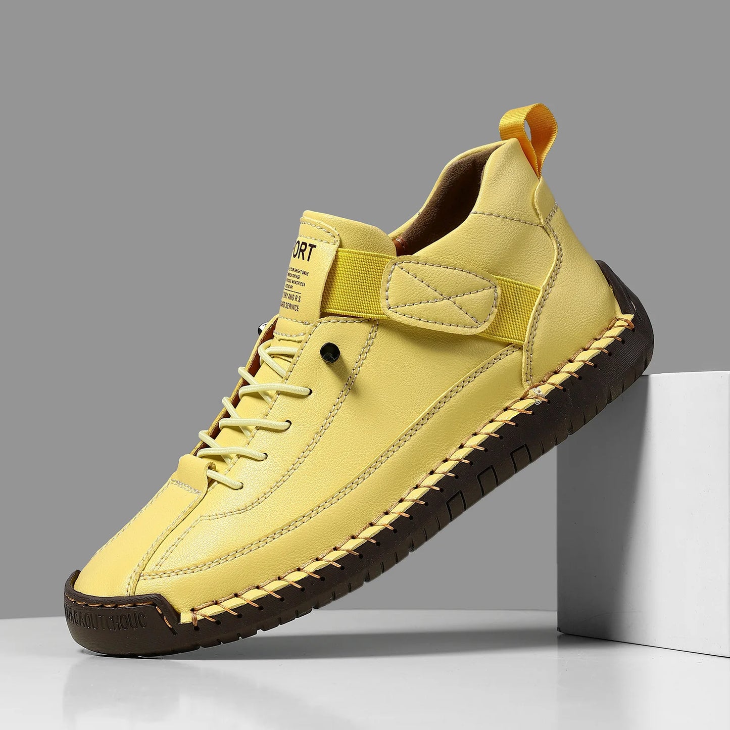 Bequeme und modische orthopädische Stiefel