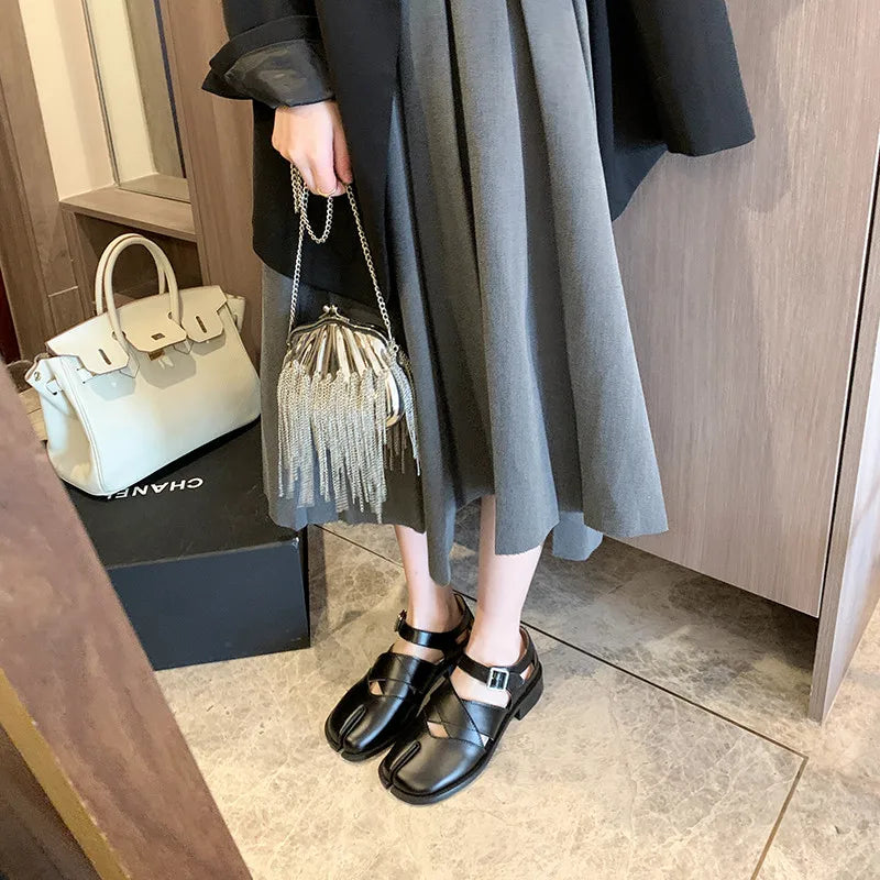 MW | Ledersandalen mit geteilter Zehe