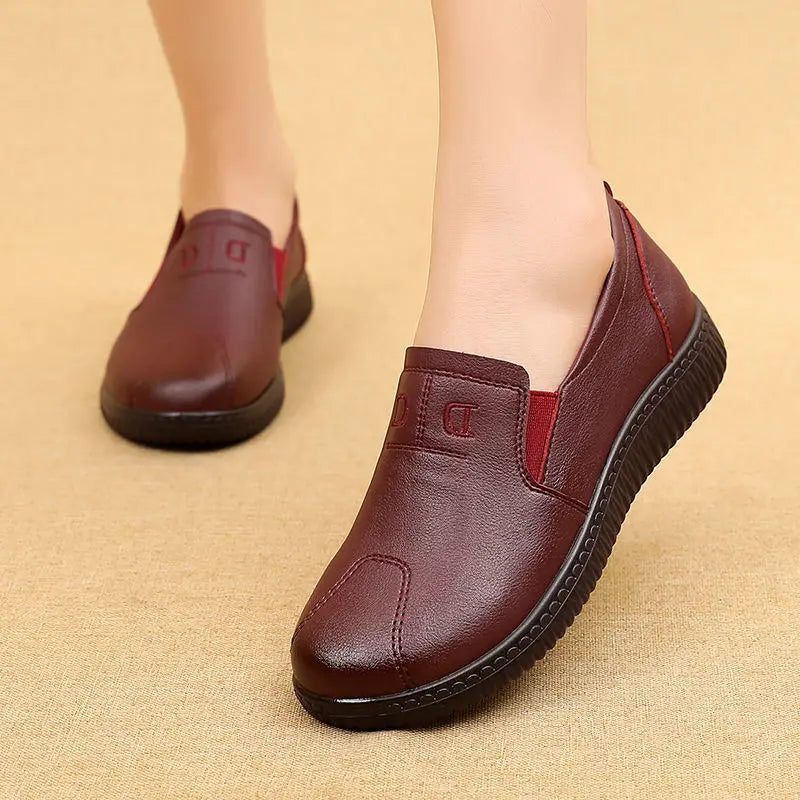 Maßgeschneiderte und bequeme orthopädische Ballerinas