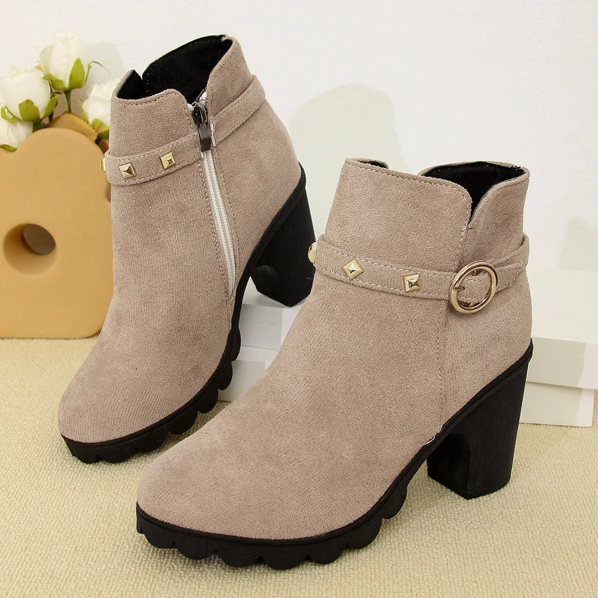 Maßgeschneiderte und bequeme orthopädische Stiefel