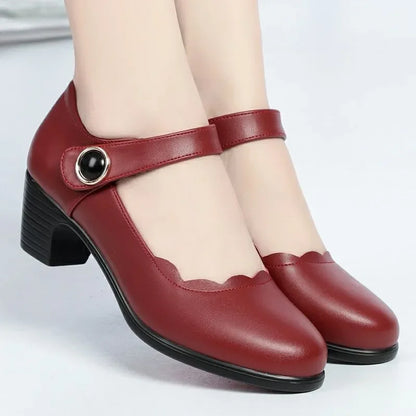 Stützende und trendige orthopädische Stiefel