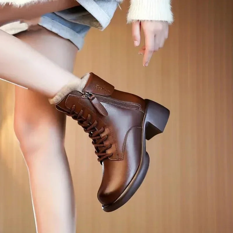 Anmutige Orthopädische Stiefel für modernen Look