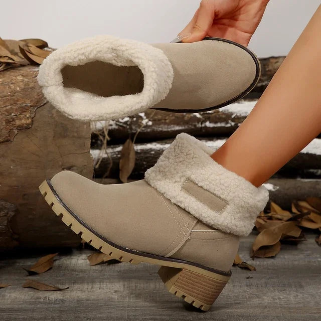 Stützende und trendige orthopädische Stiefel