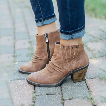 Schicke Orthopädische Stiefel mit einzigartigem Design