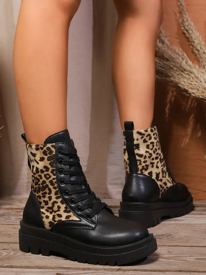 Anmutige Orthopädische Stiefel für modernen Look